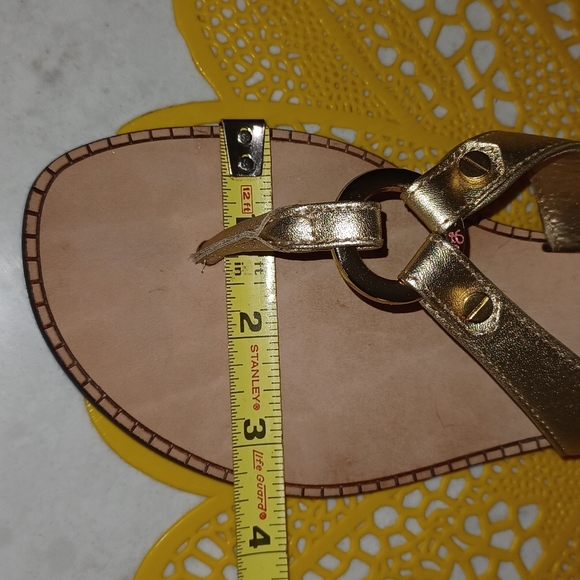 Lillipulitzer gold sandal. Never worn condition. - Picture 7 of 7